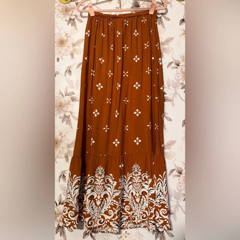 DR2 Rust Brown Maxi Skirt with White Floral Border #70 - Picture 2 of 3